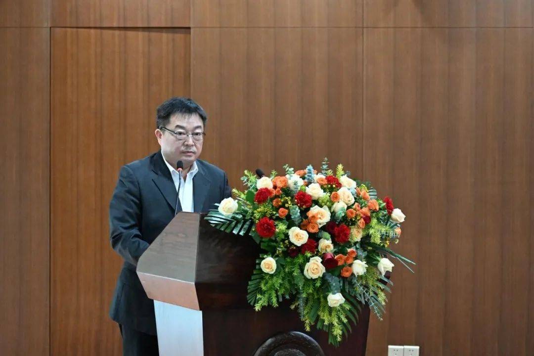 深圳市盐田区副区长简政深圳国家基因库主任陈力群指出,国家基因库与