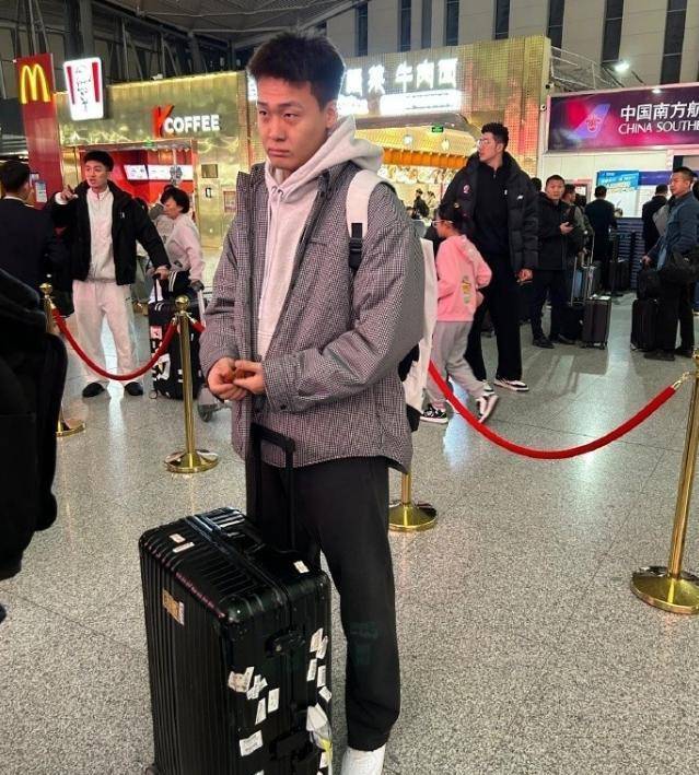 赵睿随队 高诗岩确定对阵辽三宁又有好消息_阶段_新疆男篮_北控