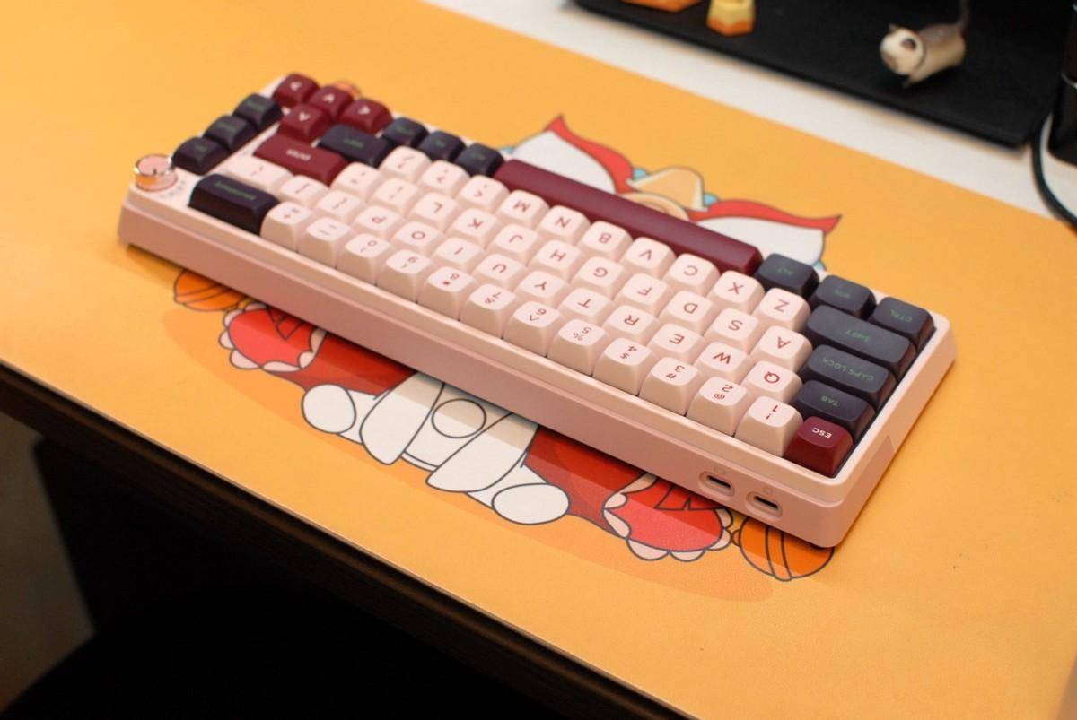 珂芝K68 Pro+K20:二次元潮玩配色,兼具个性与多种玩法的机械键盘