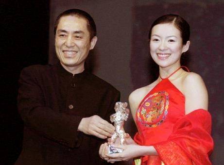 八大谋女郎现状:有人销声匿迹,有人声名狼藉,刘浩存争议最大_张艺谋