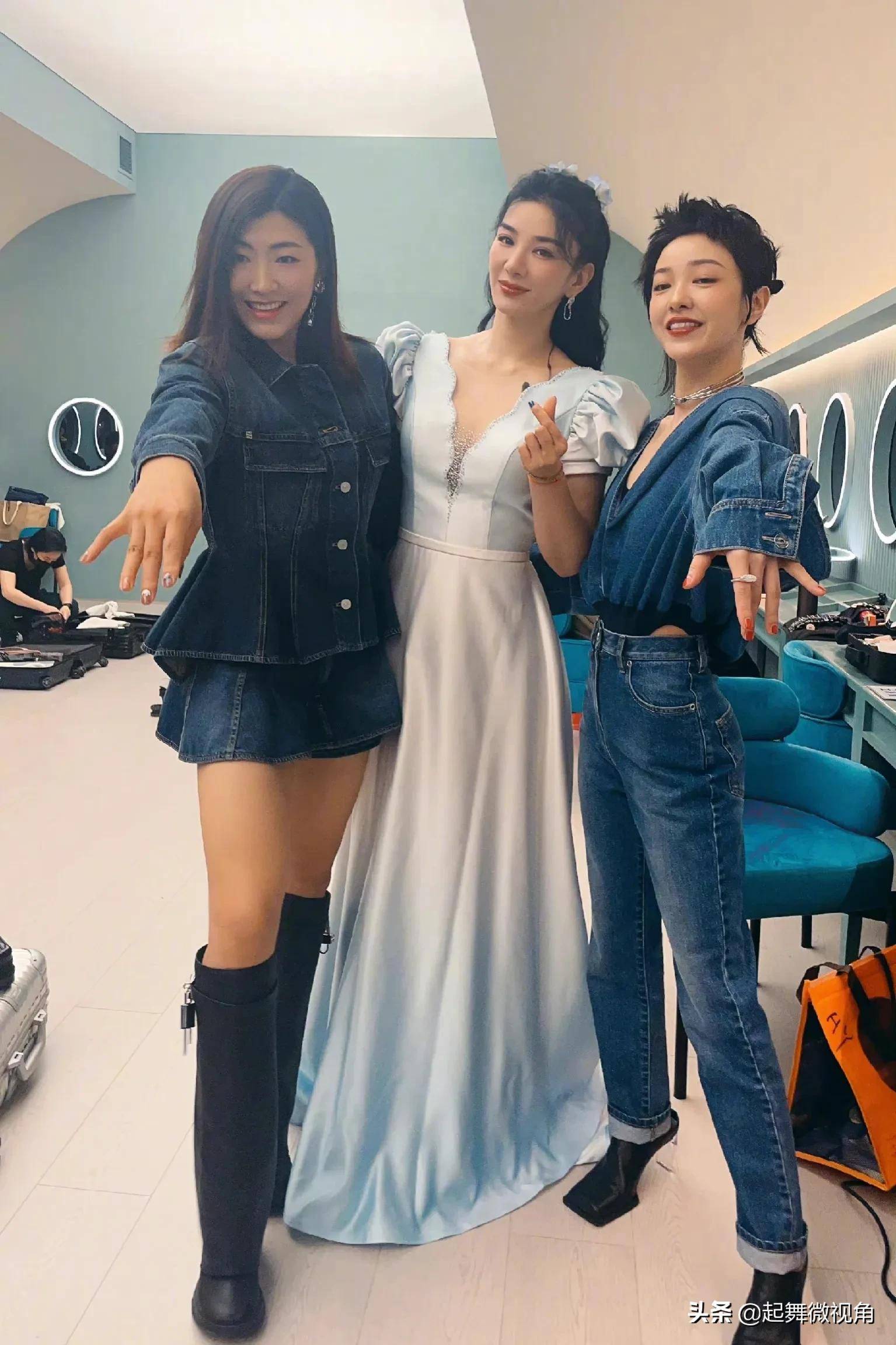 黄奕乘风破浪,陈德容玩短视频_王艳_舞台_妈妈