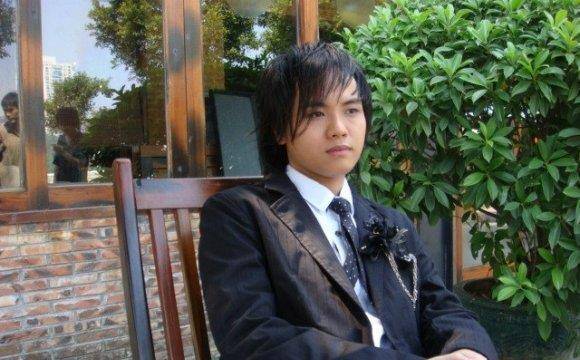 不知道是否还有机会再次看到他的演唱会,现场感受郑源歌曲的力量