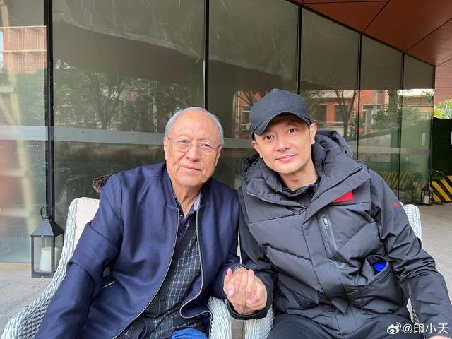 国家一级演员李法曾追悼会,段奕宏张凯丽泪别,徐峥陶虹送花圈_赵敏芬