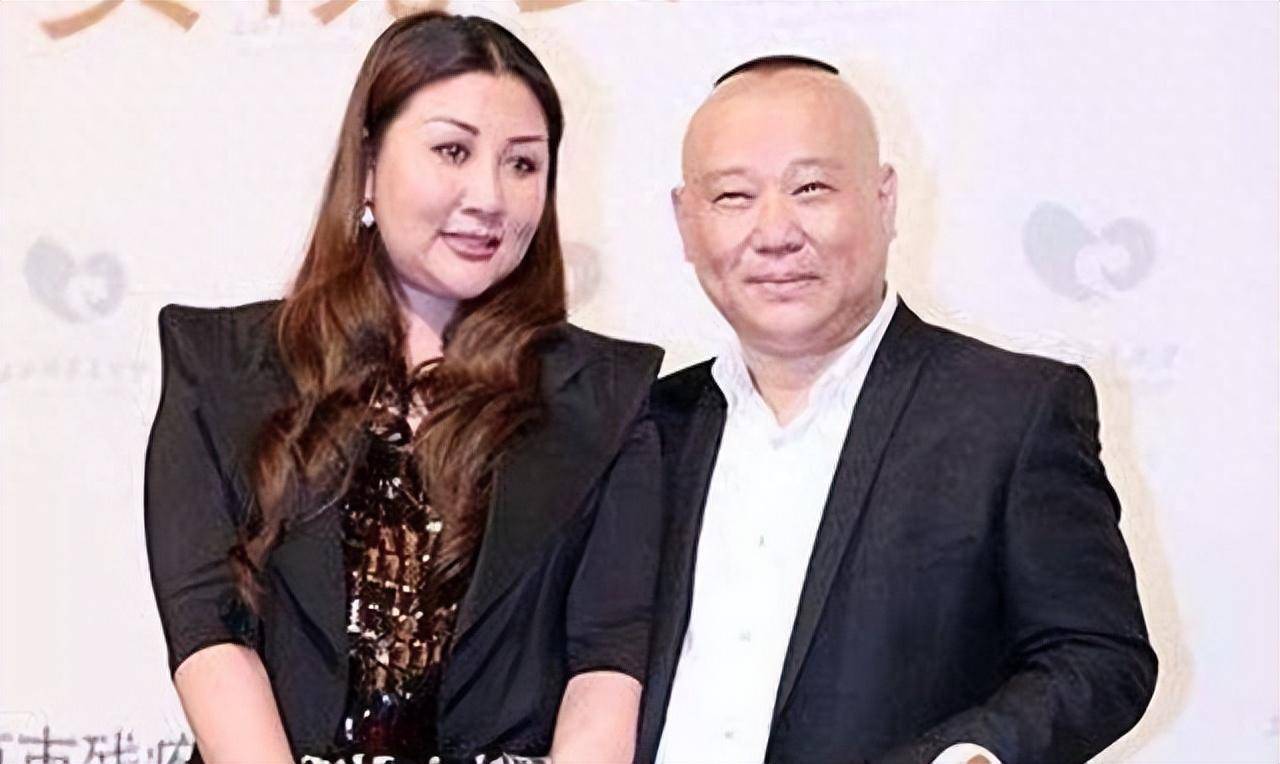跪走曹云金,不让郭麒麟演出,"独揽"大权的王惠到底有多狠?