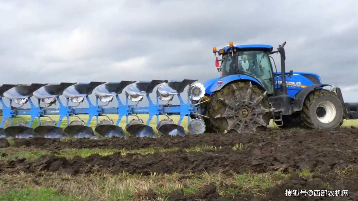 纽荷兰t7.270带雷肯juwel10系七铧犁重黏土地作业!