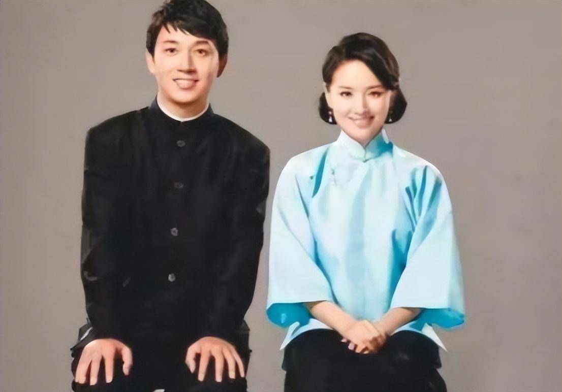 他立马着手准备婚礼,想着迎娶董洁.