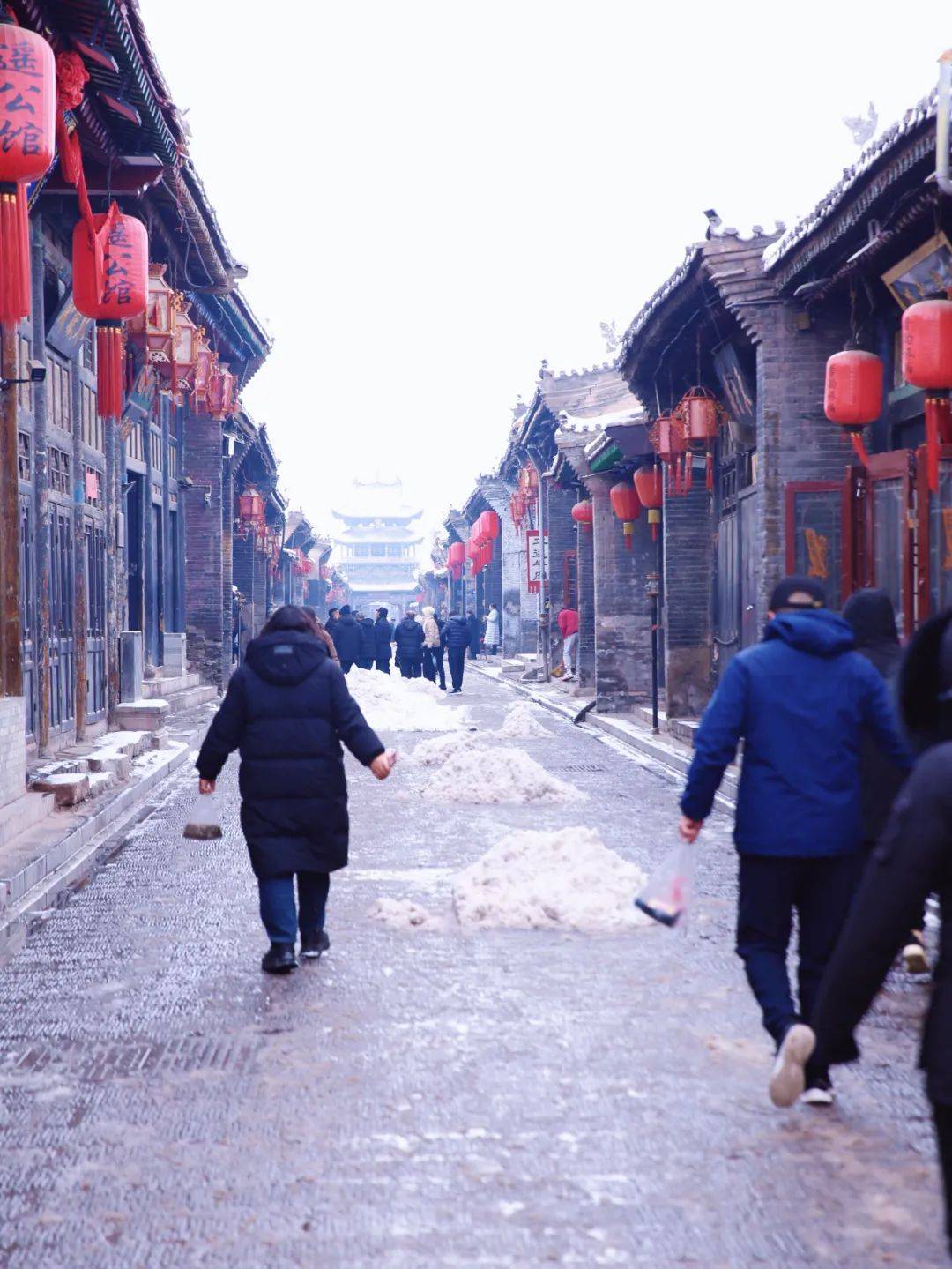 平遥古城雪景图片