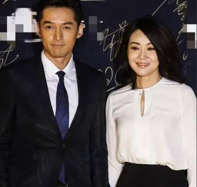 一次,胡歌对闫妮说:咱俩一接吻,我怎么就变得变得五迷三道_剧本_角色