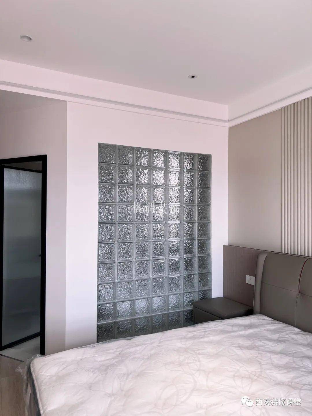 卧室书房用玻璃砖,让空间和视觉更通透