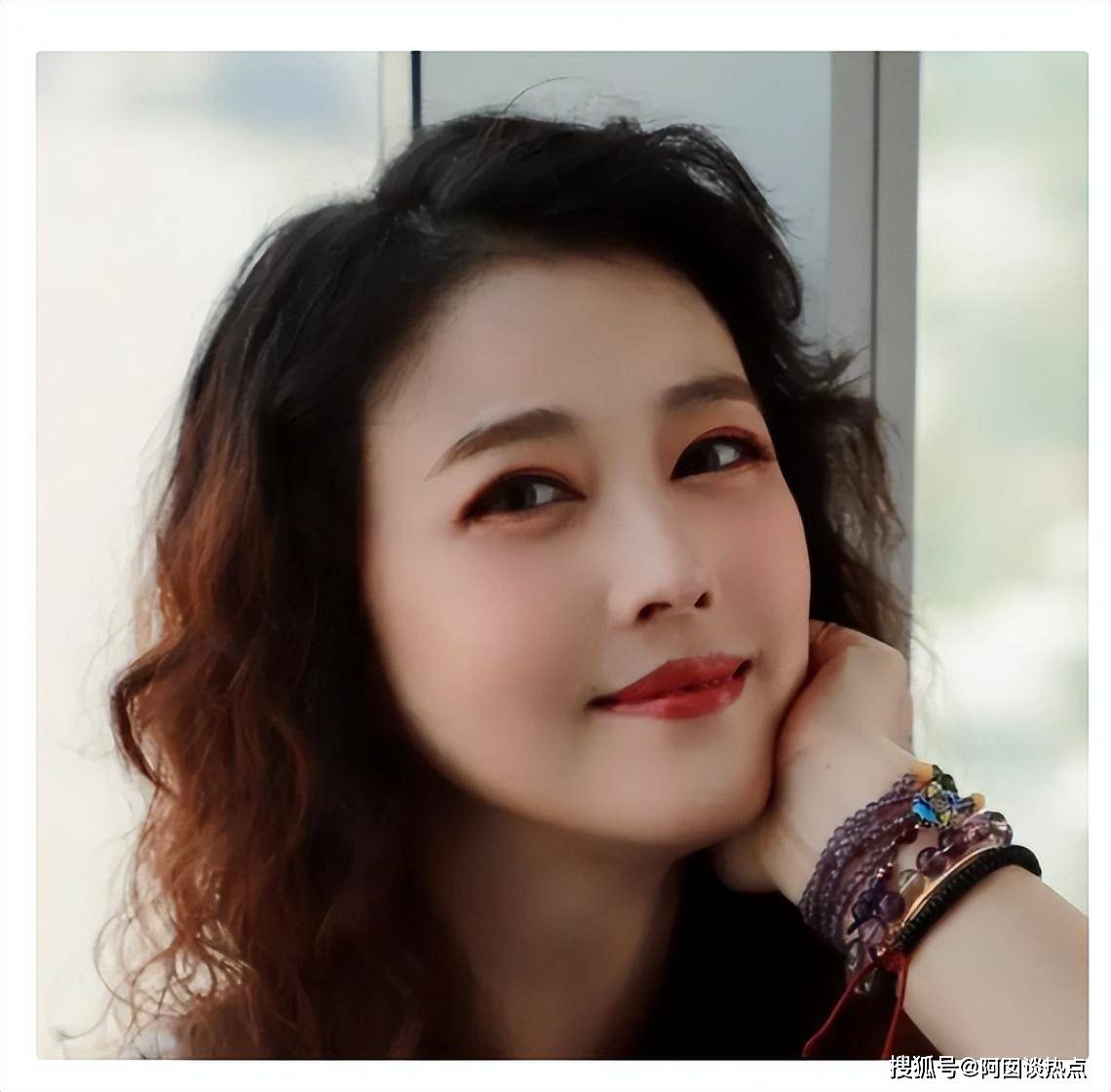 年仅57岁周海媚去世!