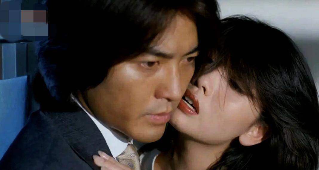 并与梁家辉和于荣光进行了多场对手戏,让观众看到了邱淑贞英俊外表下