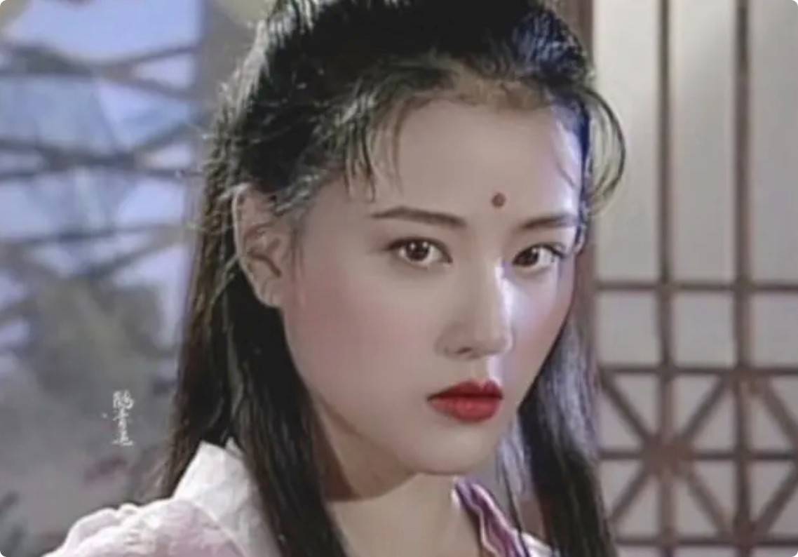 众星悼念周海媚,有人真诚,有人回忆杀,有人因用词争议题被骂惨_吕良伟