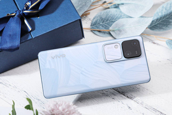 更大柔光環拍出質感好人像 vivo s18手機評測_鏡頭_自拍_前置