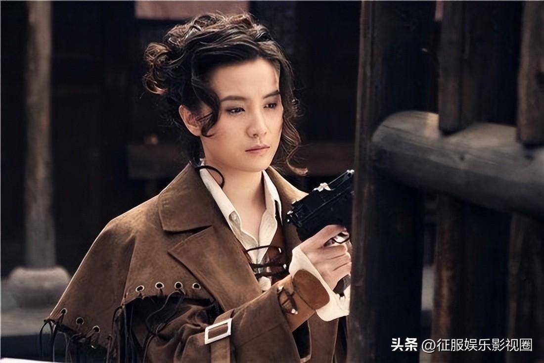 谍战剧《白狼》小宋佳上演从大家闺秀到土匪头子的传奇经历_包括_代表