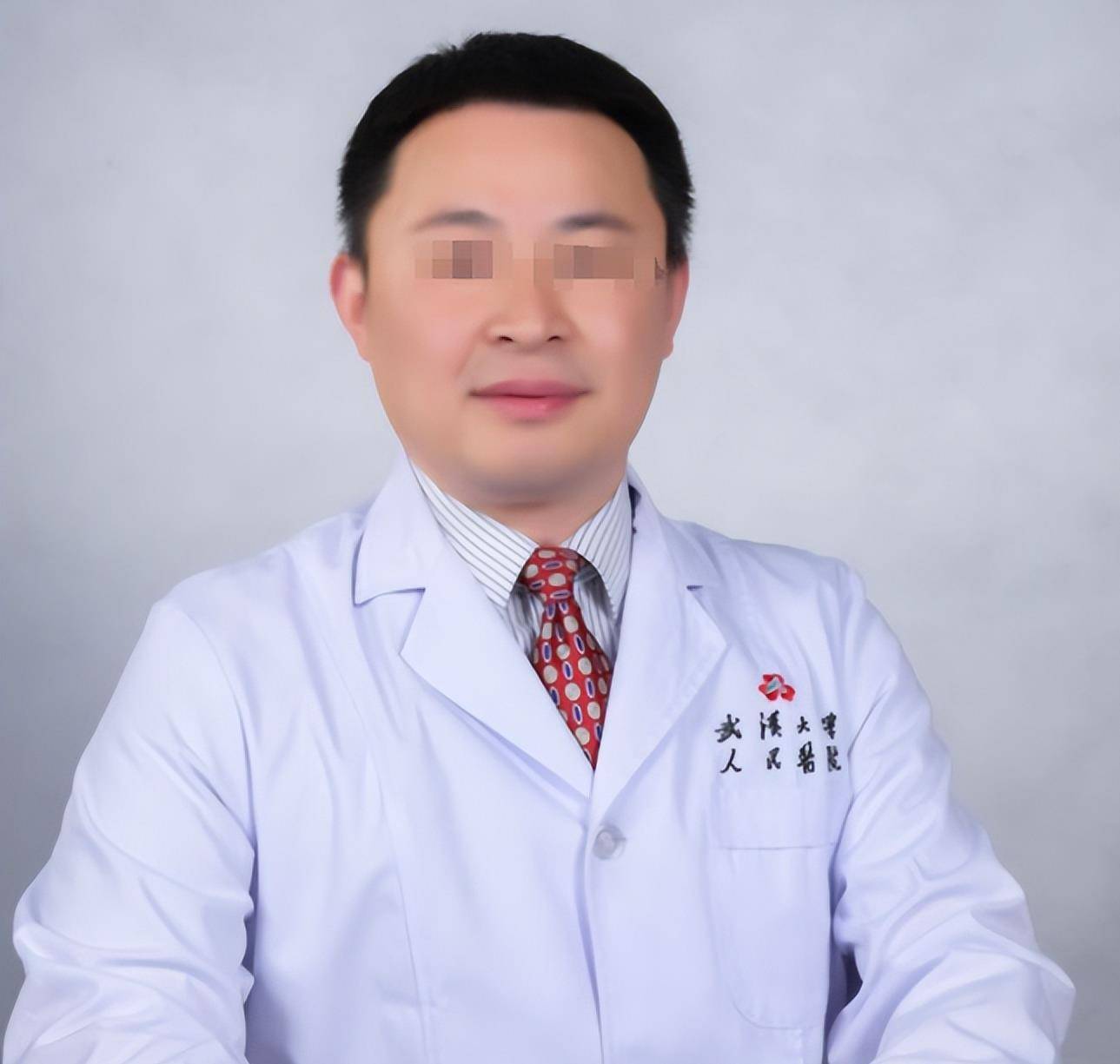 她揭露了昔日备受尊崇的医学教授前夫的八宗罪,让人瞠目结舌.