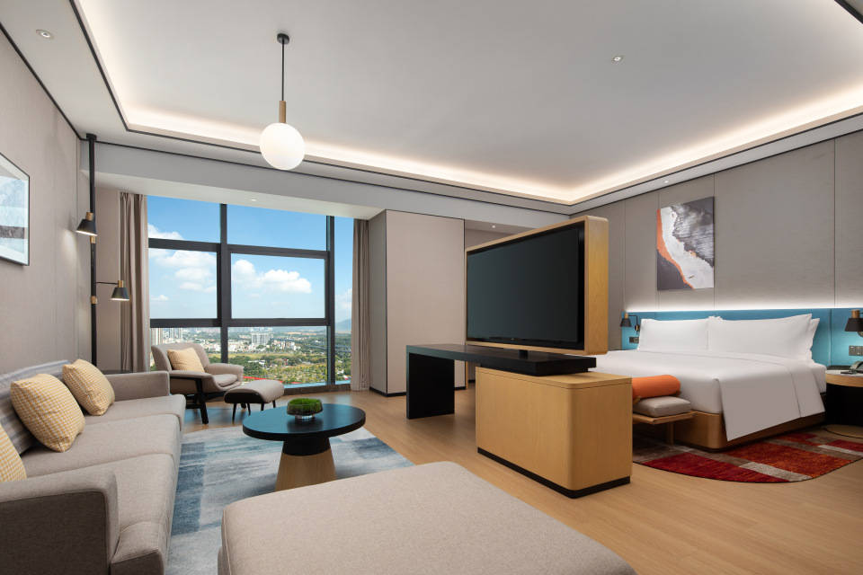 深圳光明虹桥公园希尔顿花园酒店盛大开业_宾客_服务_客房