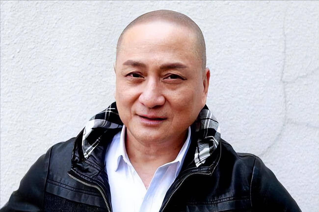 苗侨伟仍帅气有型,汤镇业罕见现身_黄日华_生活_观众