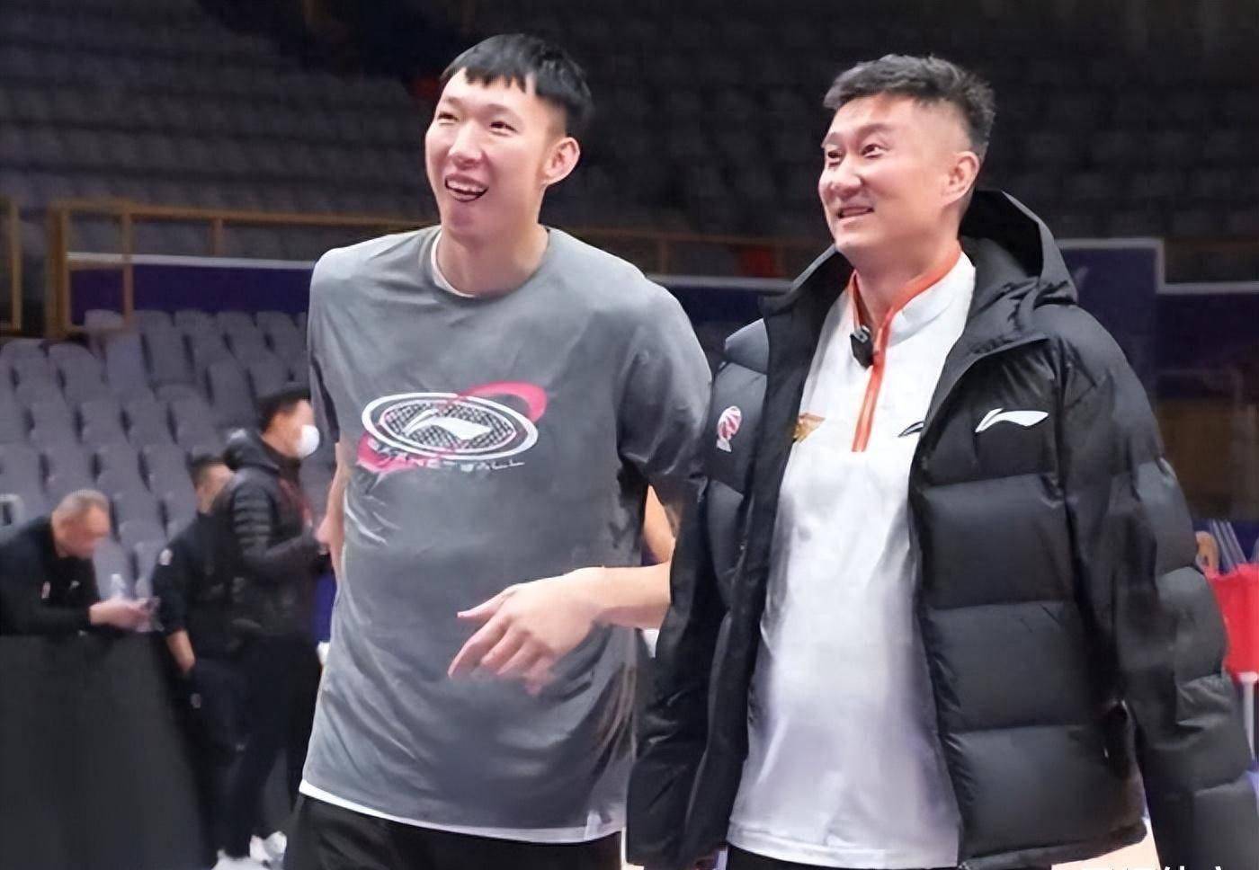 周琦并_客场_主场