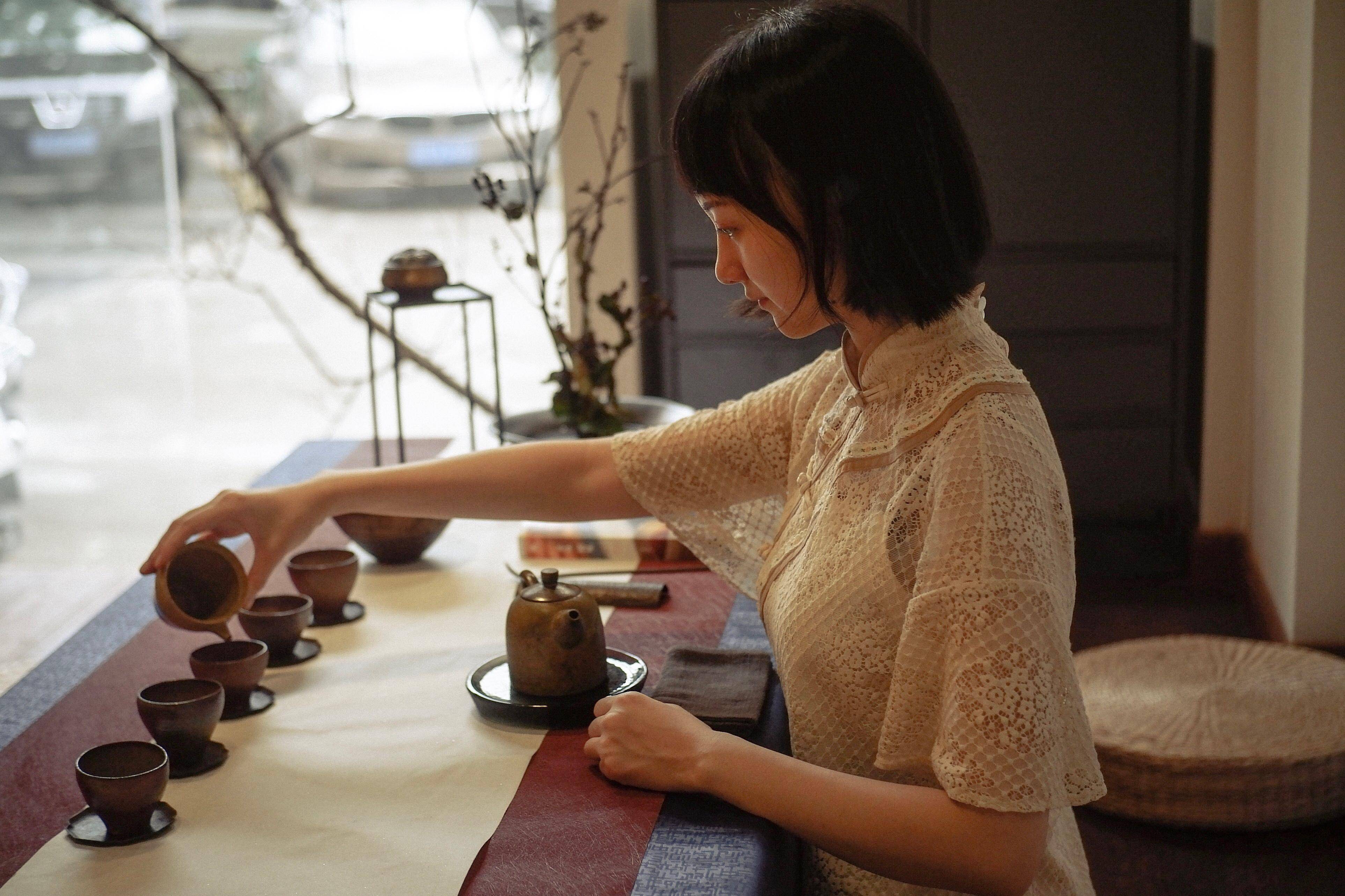 想成為茶藝師?瞭解證書考取方式和條件_培訓_的發展_職業