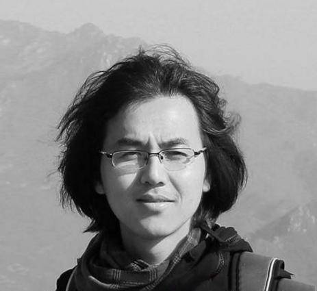 他画ak47不过瘾,改画"mp5"冲锋枪卖40万,专家:毫无艺术性!