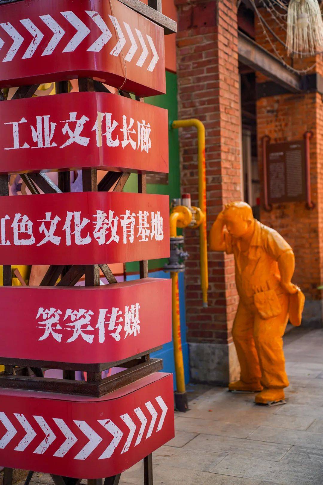 广西由旧厂区改造的创意街区,被南宁人誉为最后一片心灵自留地_百益