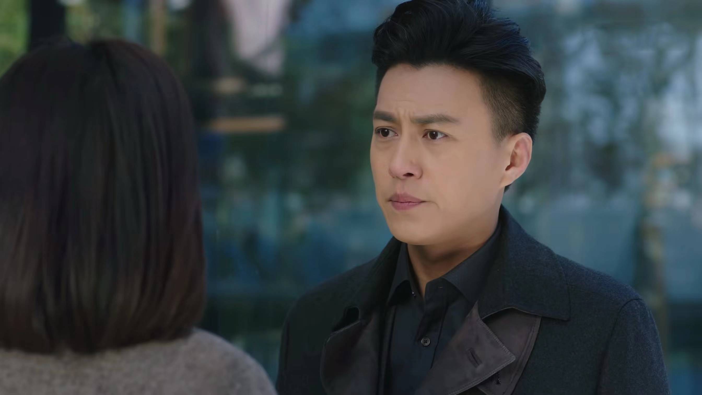 《我的前半生》贺涵绯闻女友二号出现,豪宅门口拥抱贺涵_艾米_公司