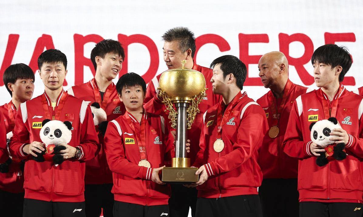 国乒世界杯团体夺冠,刘国梁宣布重大决定,祝贺孙颖莎,陈梦懂了_中国