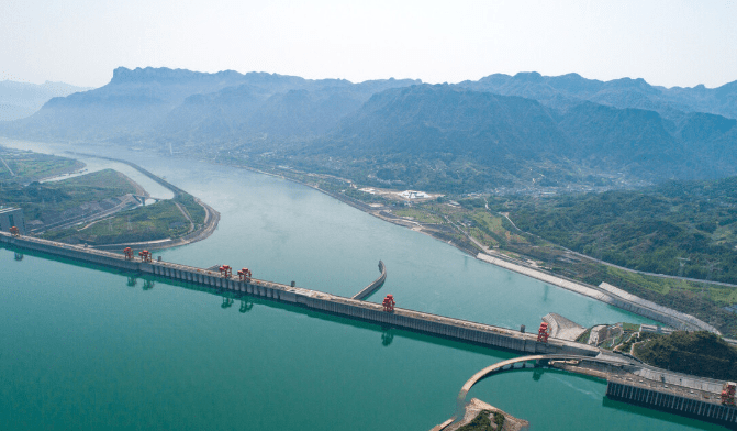 三峡大坝截流20多年，库区淤沙18亿吨，为何不放开让人挖沙？(图3)