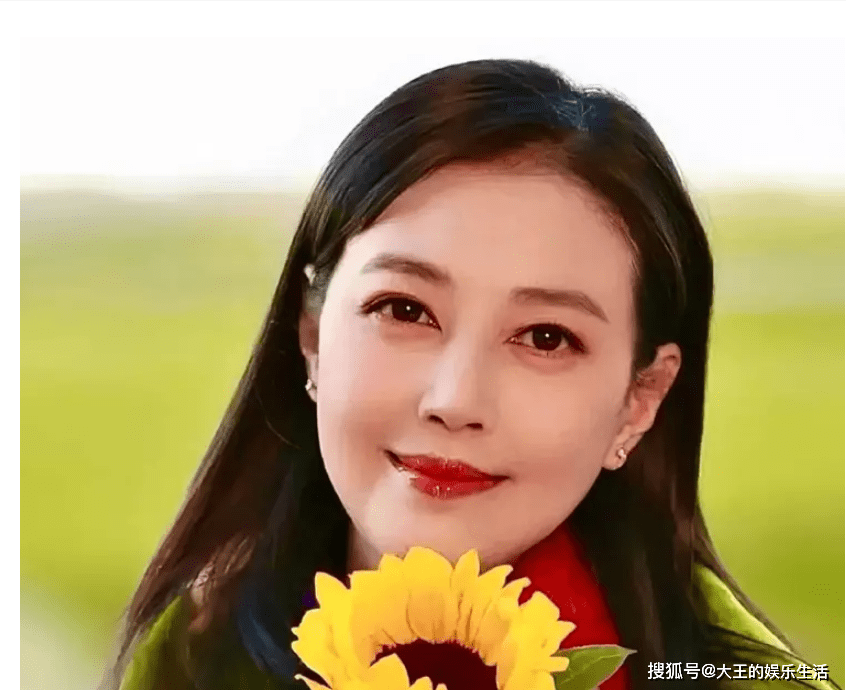 从李贵府的真挚悼念到医院知情人士透露的细节,这些都构成了周海媚