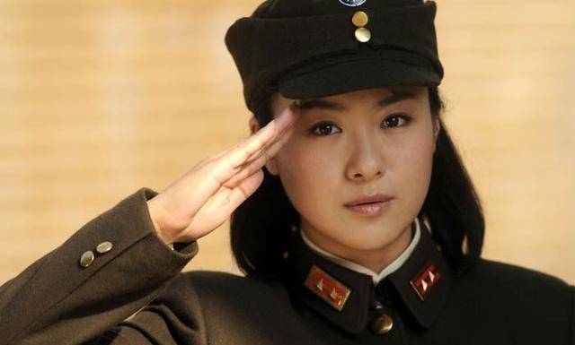 《潜伏》里,如果左蓝没死,余则成会和她在一起吗?_左兰_感情_任务