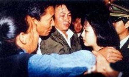 1991年,最美女毒販替男友販毒被槍斃,至死也不出賣男友_陶靜_媽媽