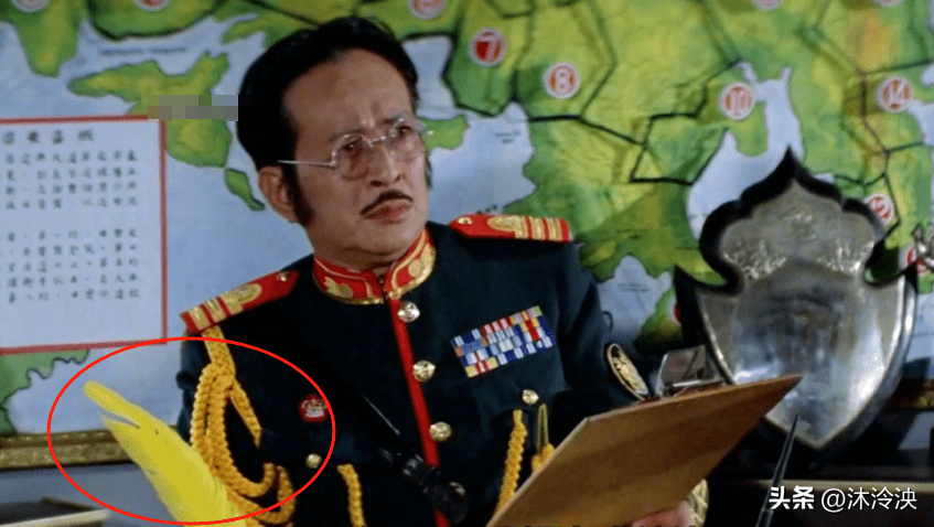 《a计划》中的穿帮镜头,没想到这么搞笑,当初只顾看龙哥耍帅了_马如龙