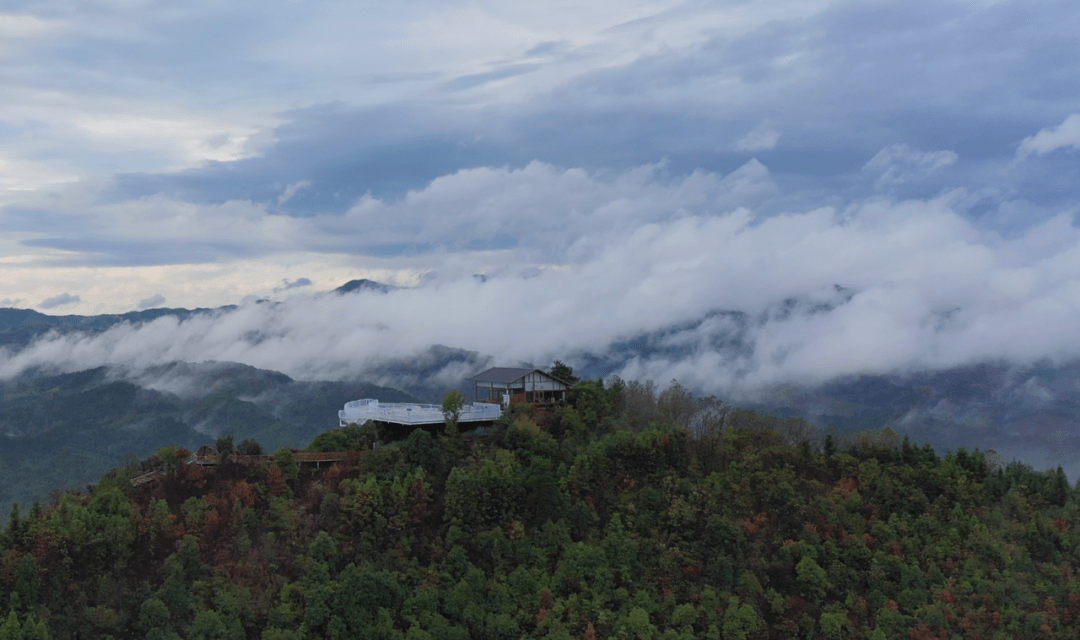 江西野狼谷| 山野万里,藏不住秋天的爱意!