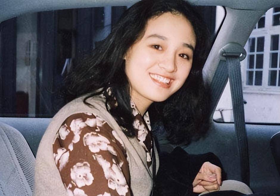 《雪山飞狐》过去32年,胡斐3段婚姻,程灵素分手,苗人凤消失了_孟飞