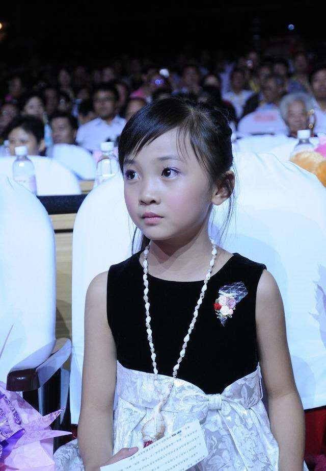 "交换人生"15年后,"假唱"的林妙可还是被杨沛宜比下去了_音乐_形象