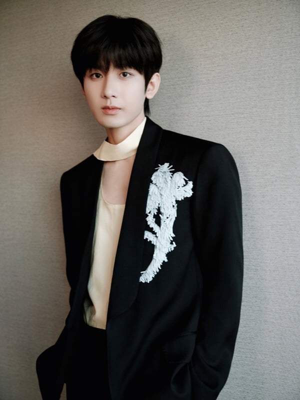 刘宇宁魅力十足,他是公认鼠系神颜帅哥_图片_白敬亭_来源