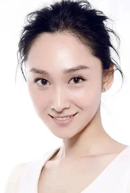 《画眉》孙玮:销售员出身,被贵人力捧,有两个女儿,妻子是演员_广润