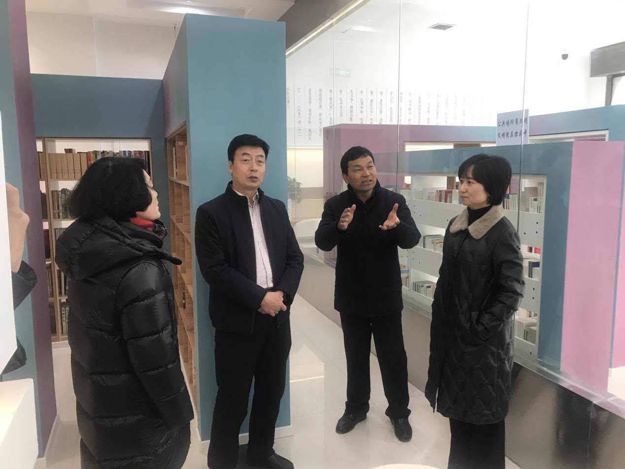 扶风县委常委,县人民政府副县长张拥军指出,城市书房建设是扶风县大力