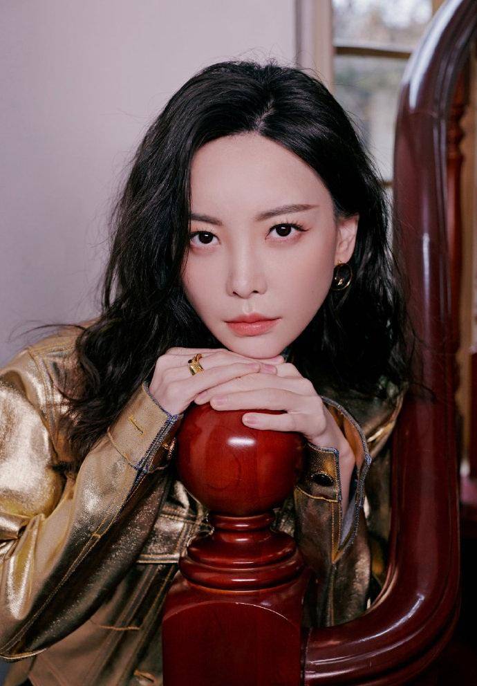 万千星辉跨新春,杨紫,杨幂,杨颖等花旦总有个能跨进你的心坎里_漂亮