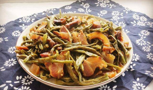 《红楼梦》中的灰条菜豇豆干扁豆干茄子干葫芦条儿都怎么吃_干菜_干子