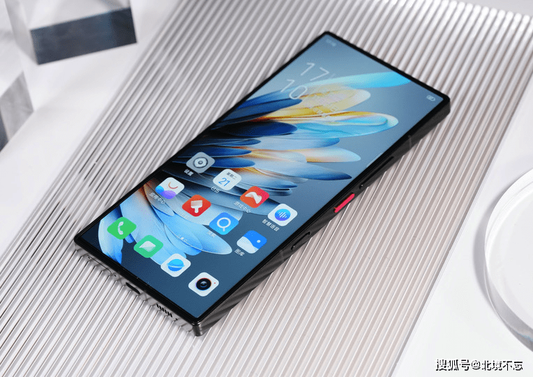 努比亚z60uitra"不讲武德",6000mah 无孔屏 ip68,仅3999元_手机_屏幕