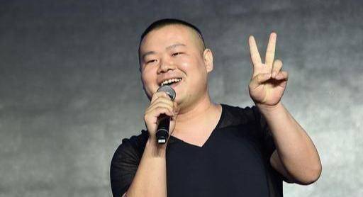 撒娇男人最好命,小岳岳:我都不知道那么多人亲过我_岳云鹏_大鹏_邓伦