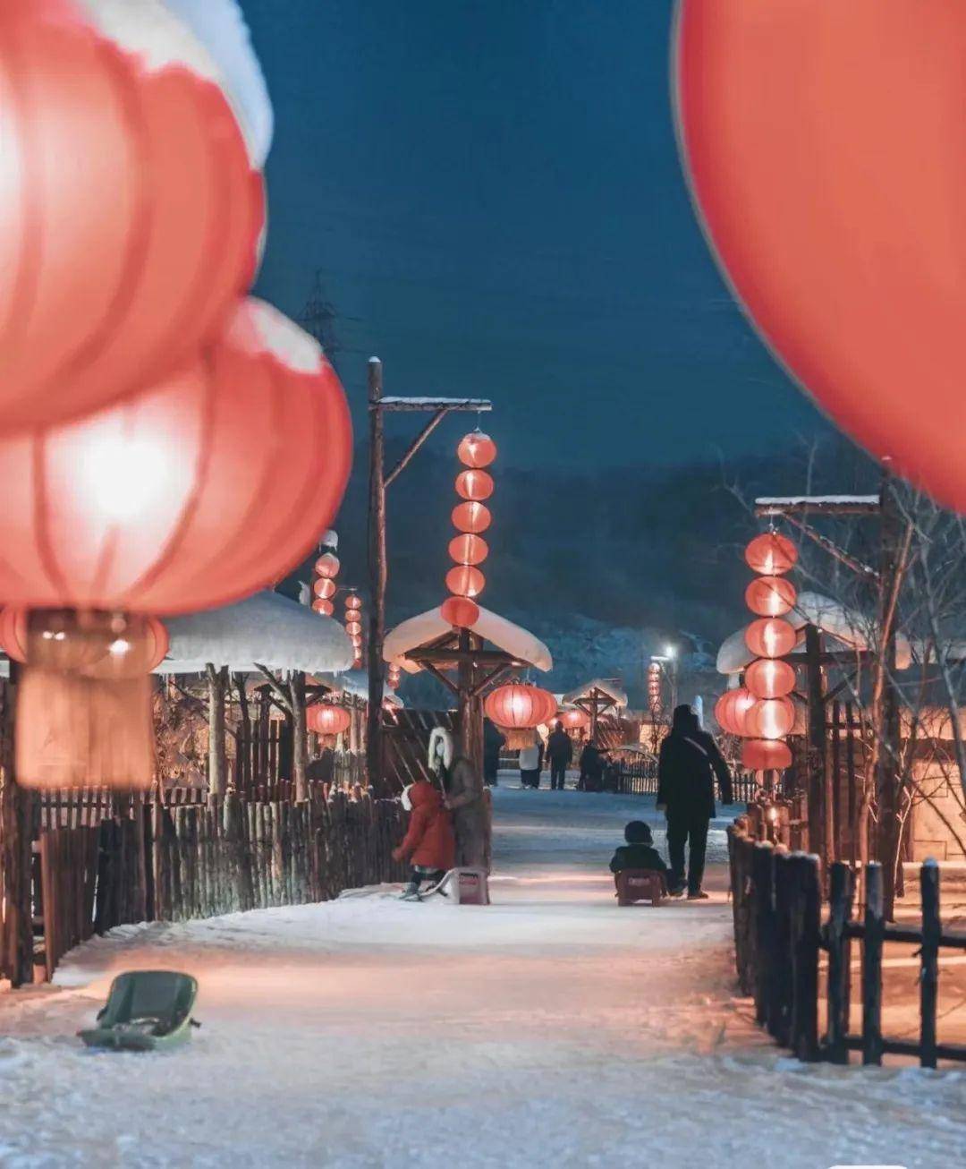 高平市炎帝灯会分会场 太行雪乡·卧龙湾滑雪场12月22日正式开板