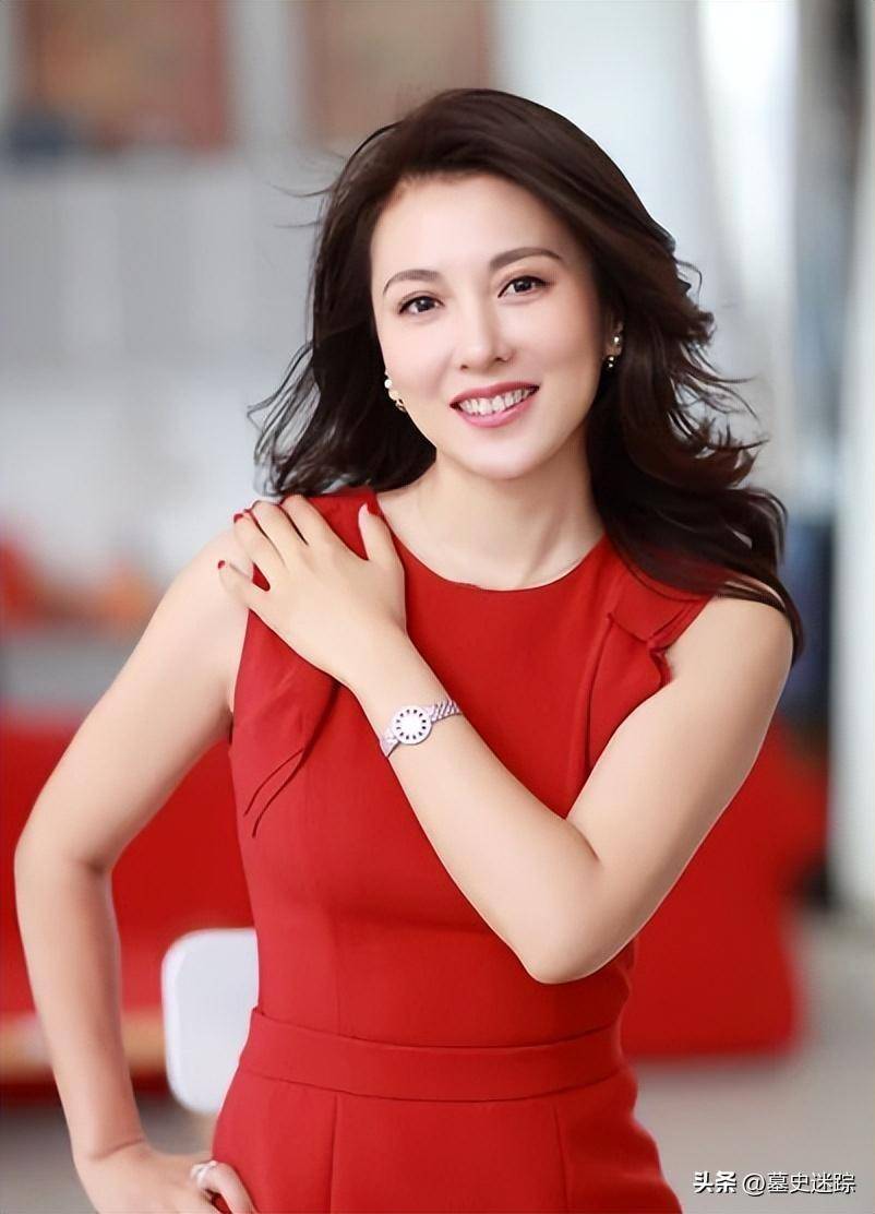 看到女儿一个人辛苦工作,梦桐的父母希望她能找个人一起住,这样两个人