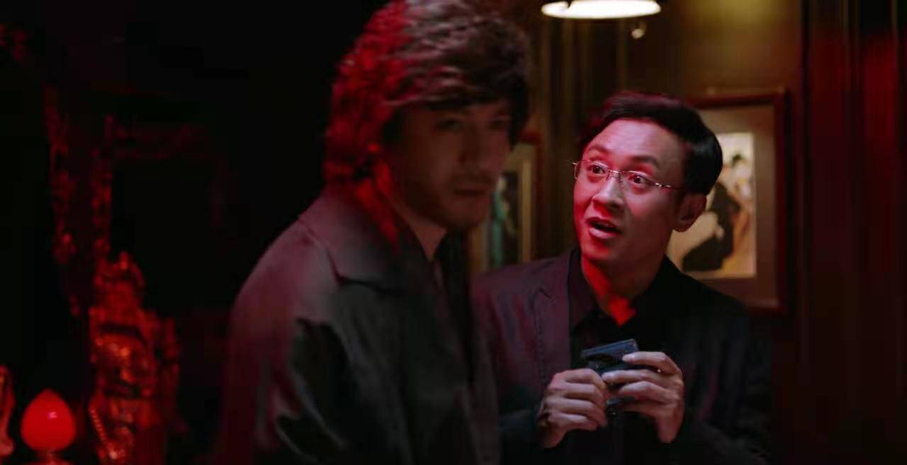 《暴风眼》剧情升级:程雷紧张了,蝙蝠失误了,赫尔末斯初现端倪_马尚