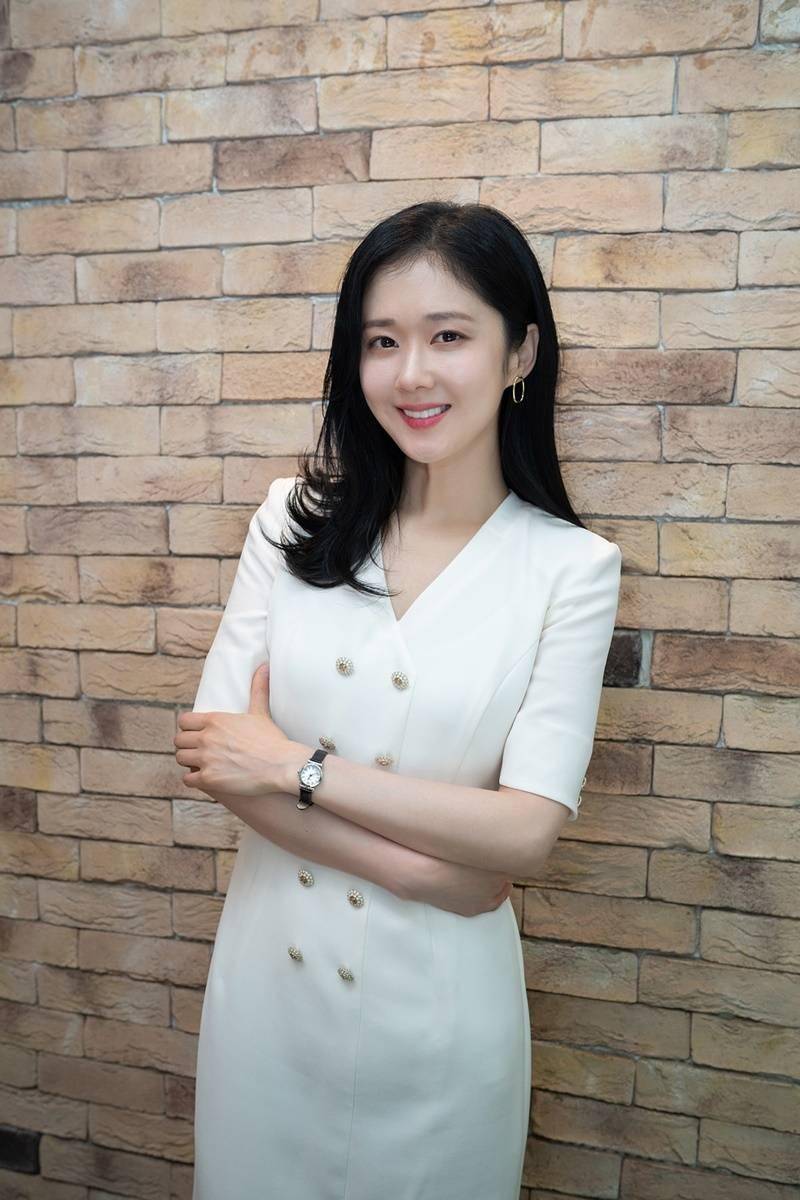 这位女明星便是张娜拉,一位在韩国和中国同时发展的女艺人.