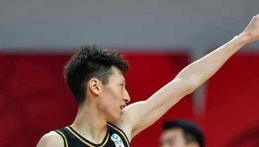 争冠队夺崩对手双外援节,赵岩昊复出高效表现!_比赛_胜利_投篮