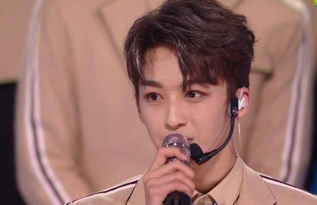 《创造营》男团最大遗憾,何洛洛弃高考,李鑫一落榜,王晨艺退赛_赵磊