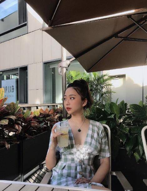 小演员,美雪的变化是最大的,风格完全不同于小时候了,美雪叫做黄安仪