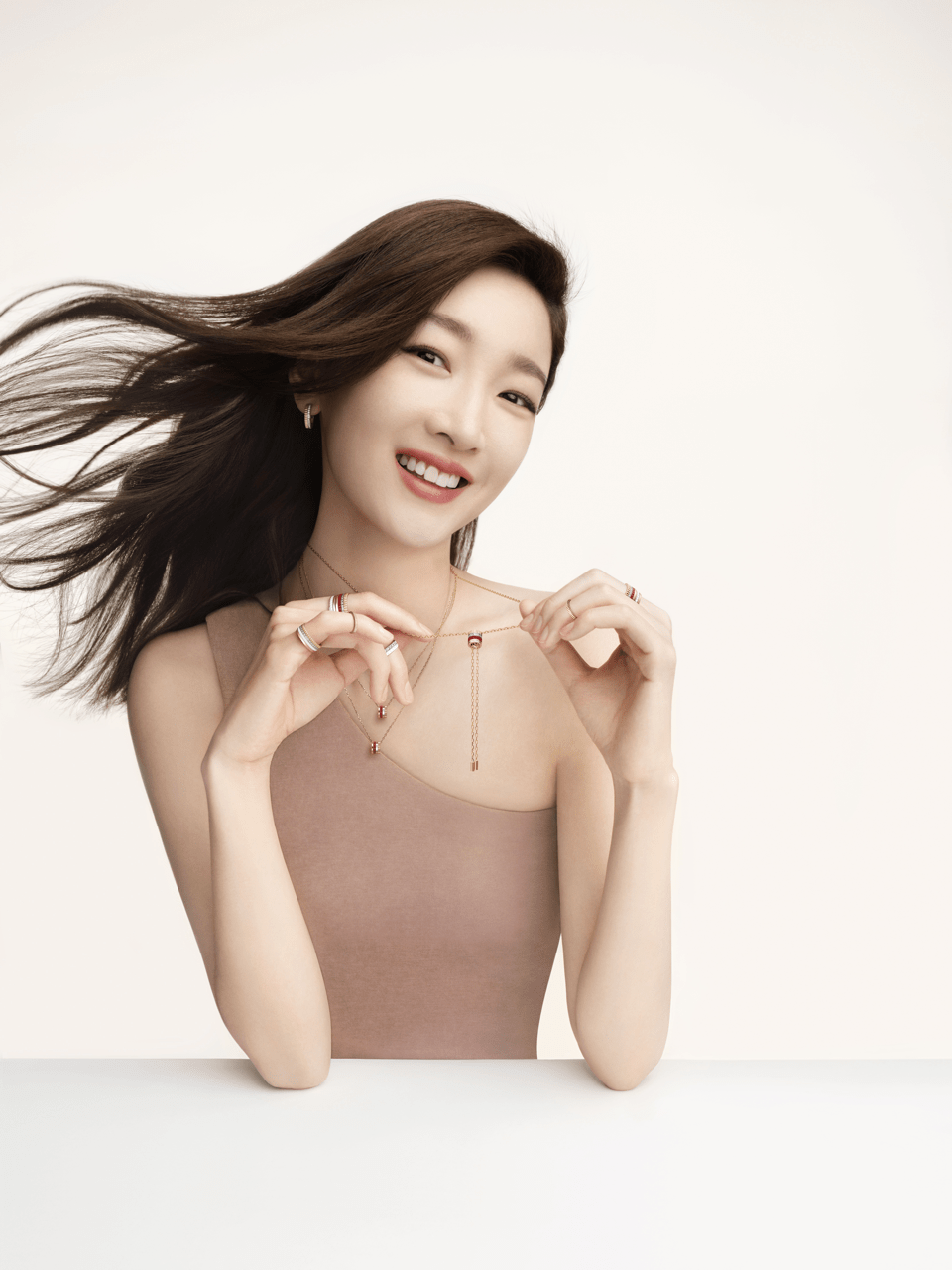 boucheron宝诗龙携手全球品牌代言人周冬雨定格七夕心动时刻_quatre